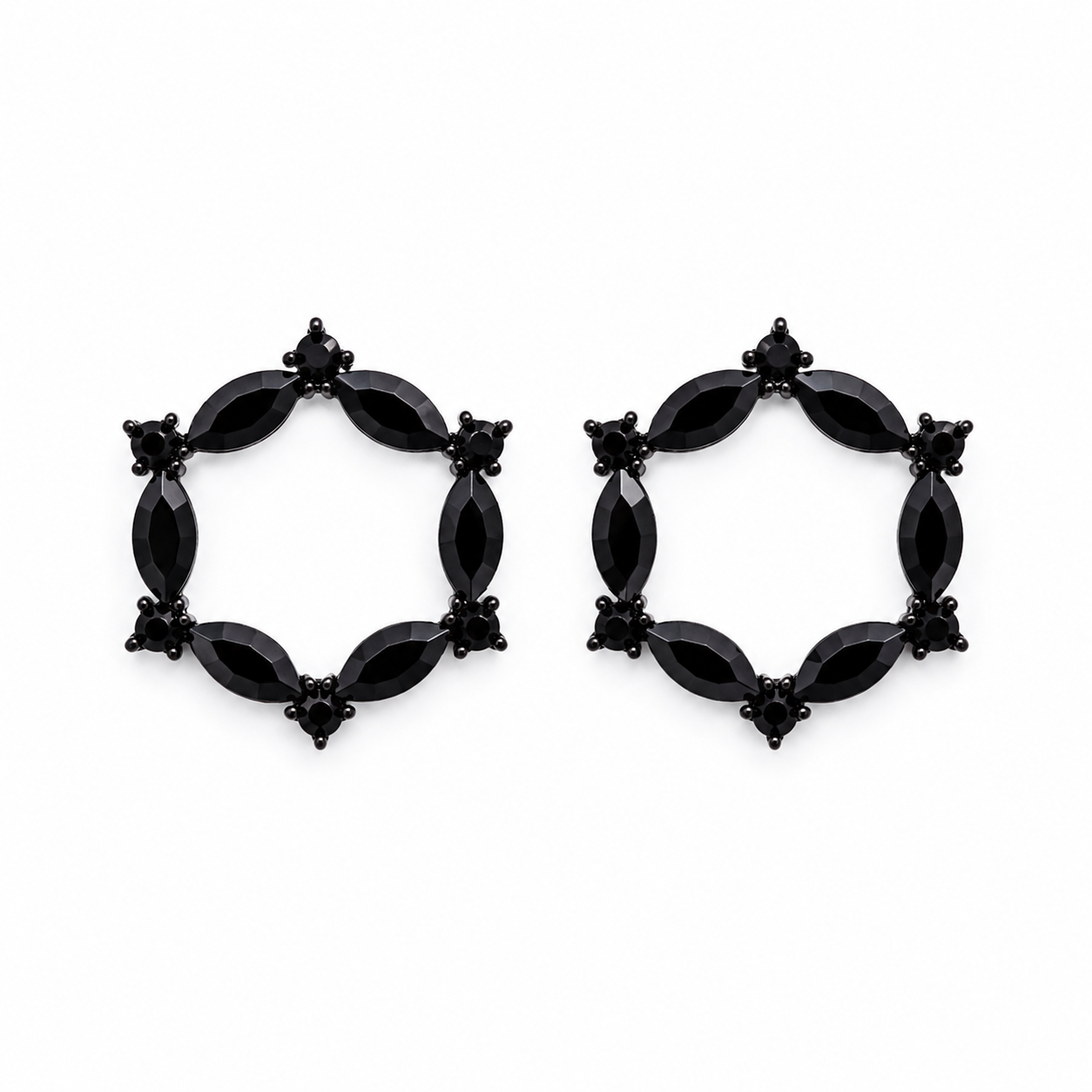 Vintažiniai stiklo auskarai „Loop“ ✨- Jet Black