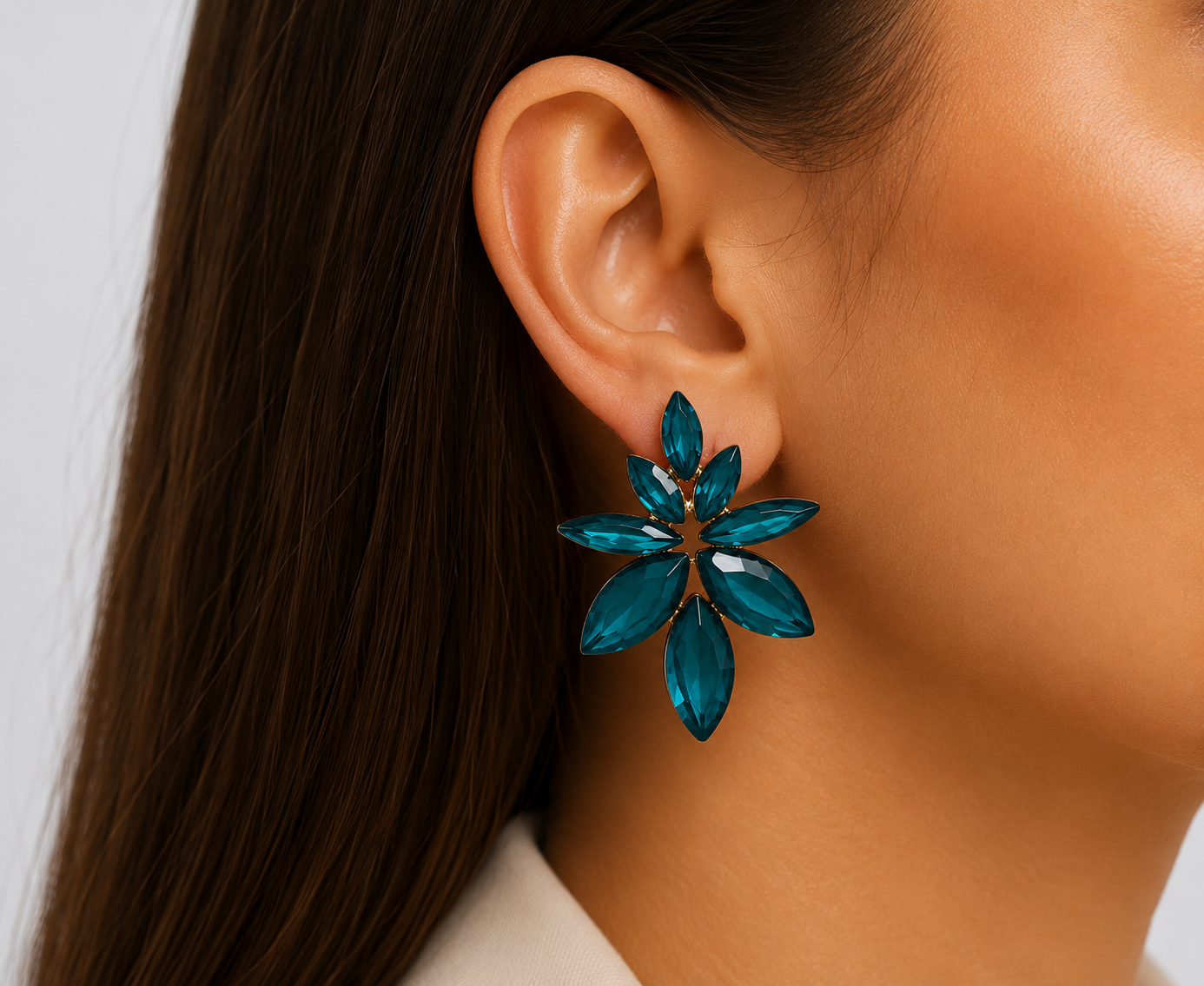 Vintažiniai stiklo auskarai „Flowers“ ✨- Teal Green